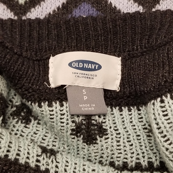 Old Navy fair isle sweater - Picture 5 of 5